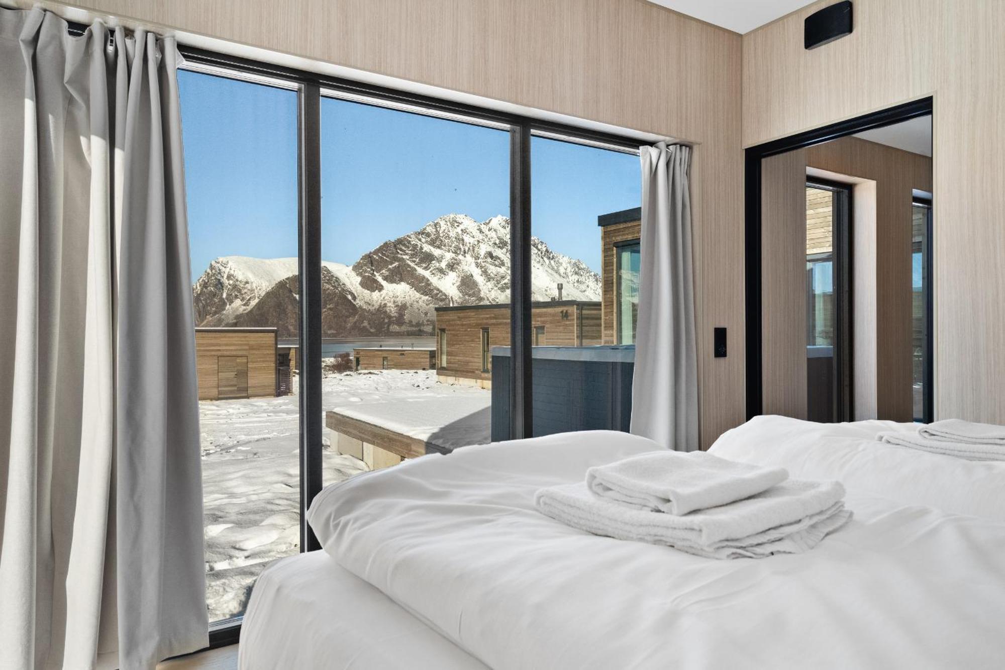 Arctic Serenity Lofoten - Jacuzzi & Sauna Ll12 Hébergement de vacances *